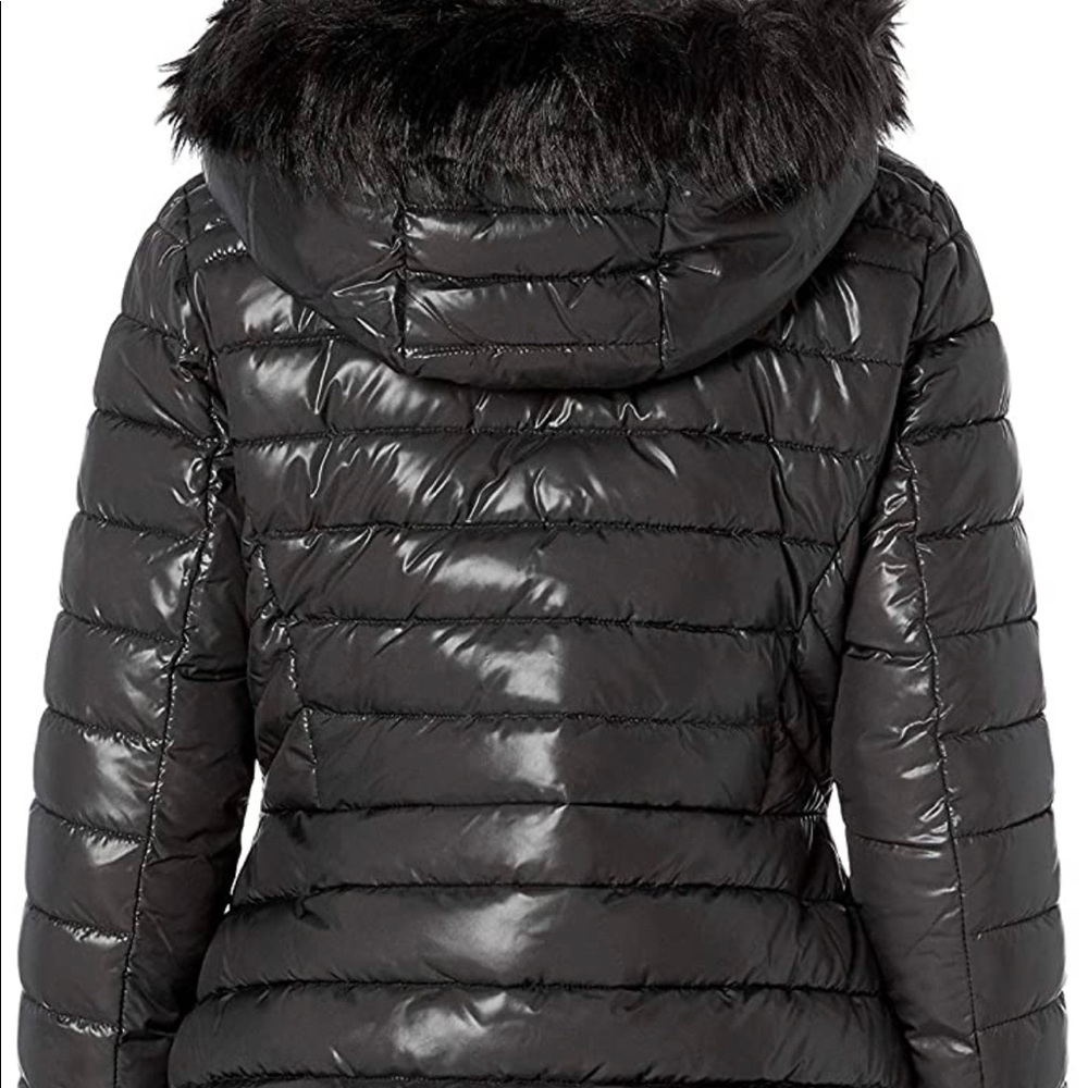 🎁 Kenneth Cole New York Women's Short Puffer Faux Fur Trimmed Hood Black Large - Picture 2 of 8